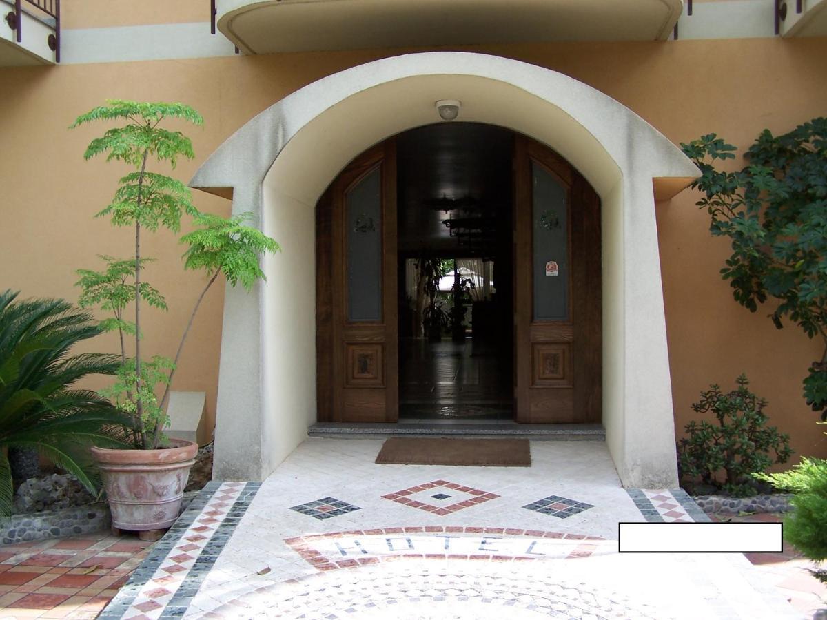 Hotel Nautilus Nicotera Bagian luar foto